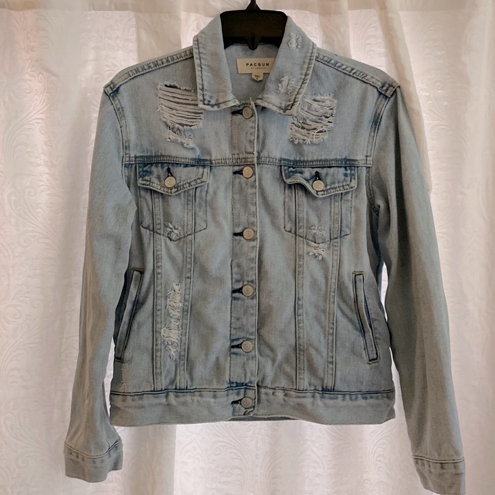 PacSun destructed denim jean jacket